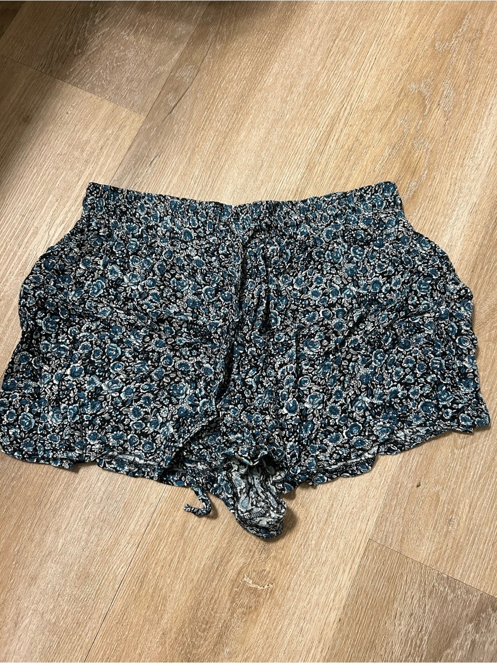 American Eagle Outfitters Floral Drawstring Shorts in Teal and Black